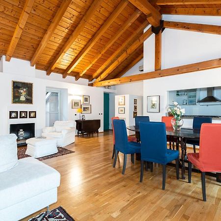 A Casa Nuccia Mansarda By Holiday Solutions 코모 외부 사진